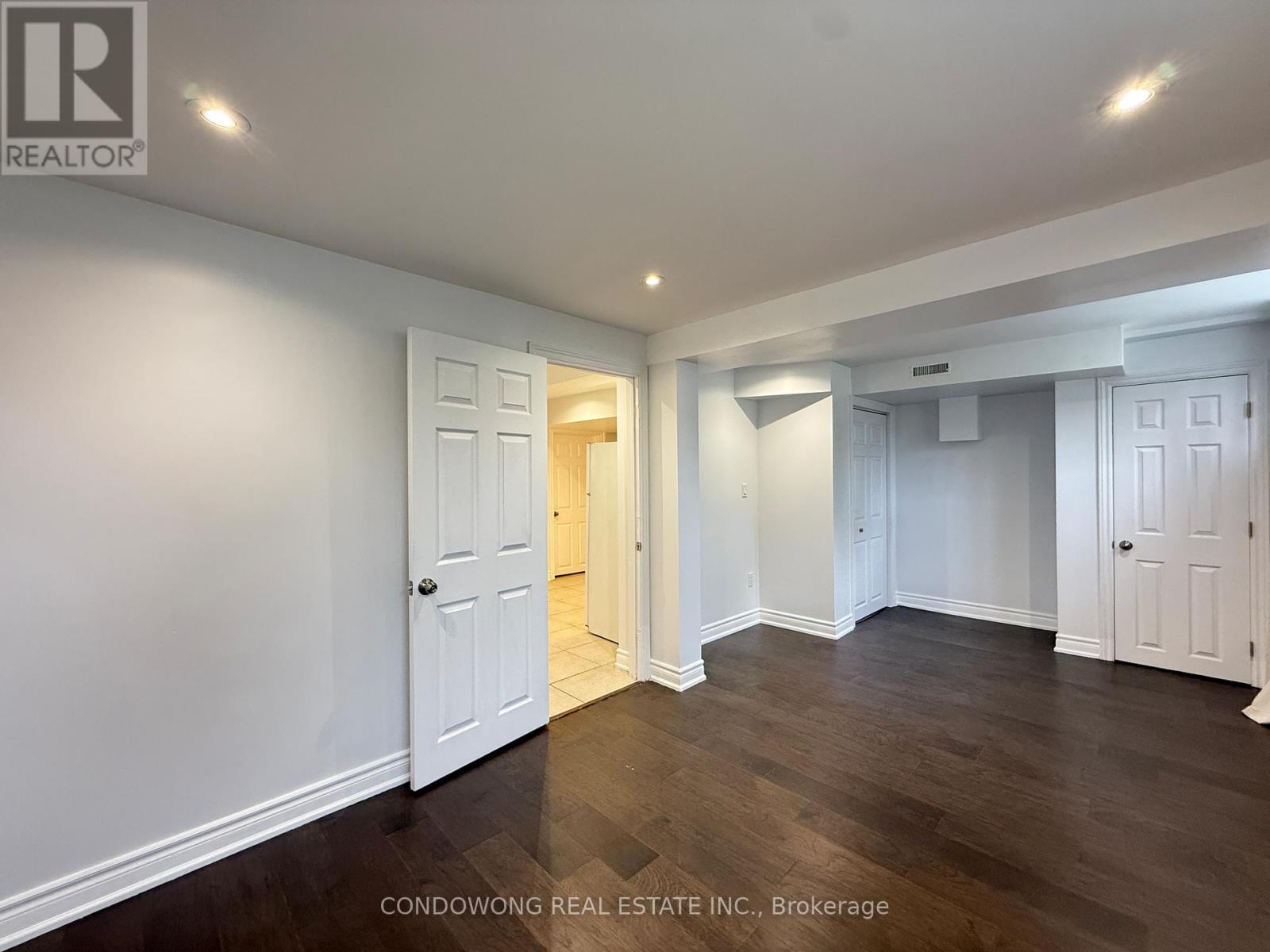 3 Alamosa Drive, Toronto, Ontario  M2J 2N6 - Photo 14 - C12539506