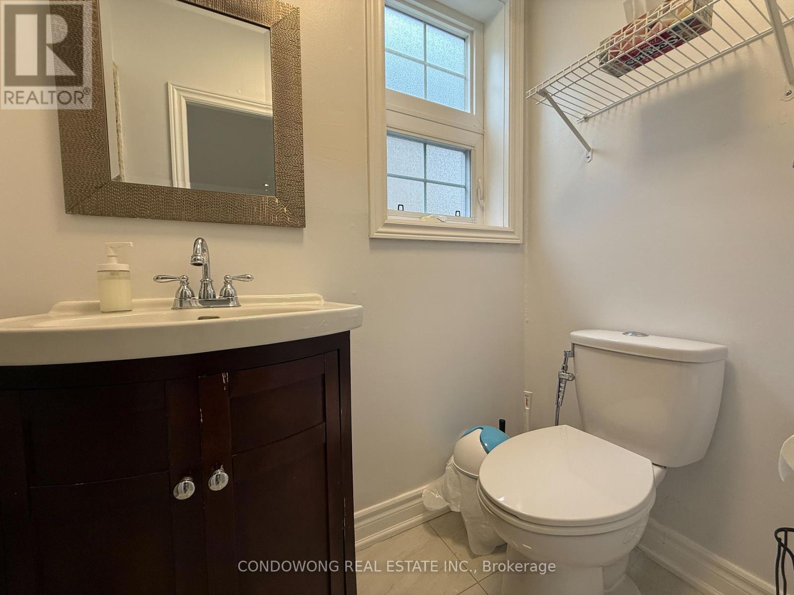 3 Alamosa Drive, Toronto, Ontario  M2J 2N6 - Photo 6 - C12539506