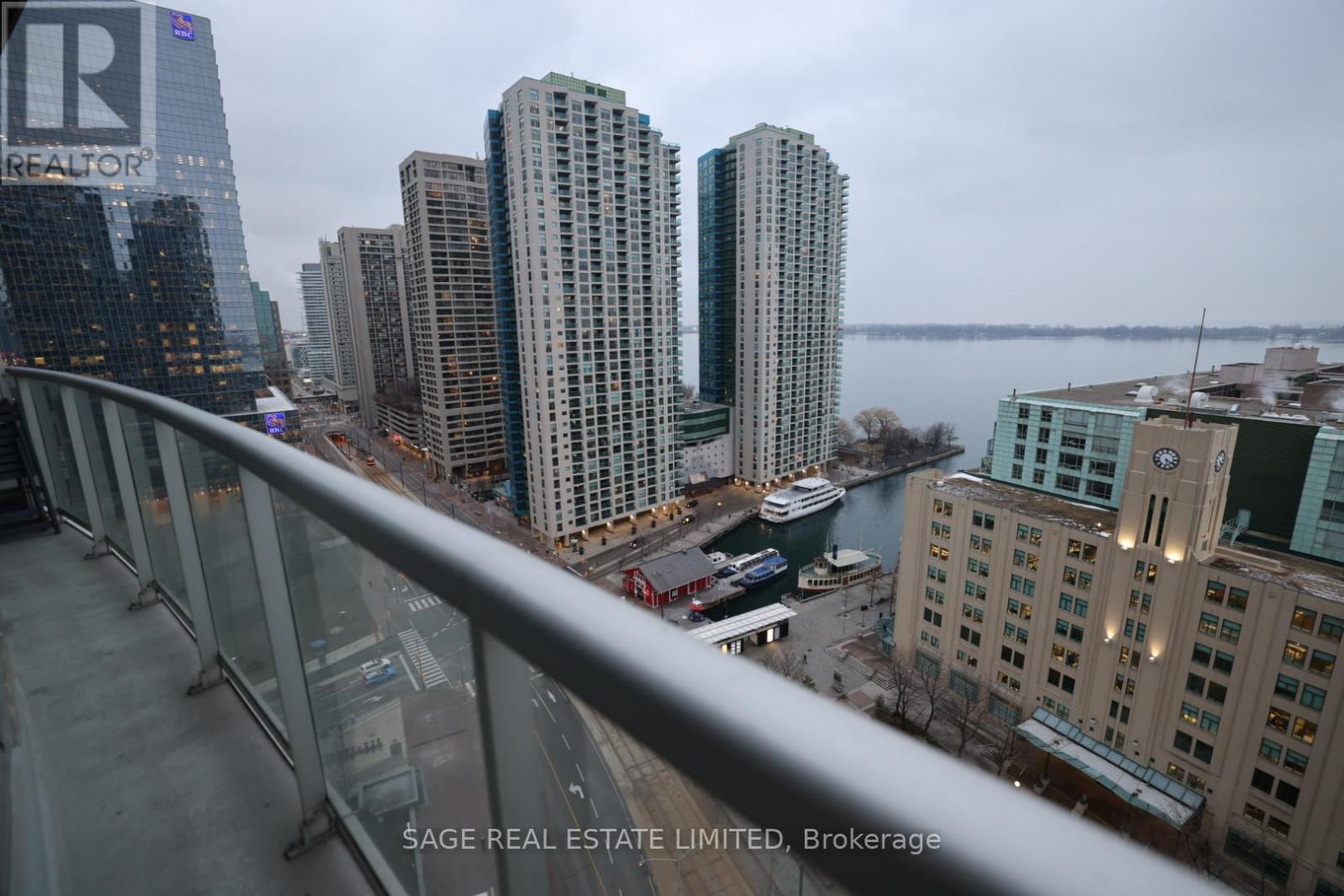 2005 - 208 Queens Quay W, Toronto, Ontario  M5J 2Y5 - Photo 8 - C12539520