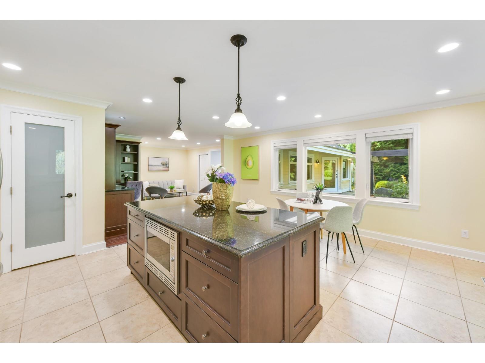 1944 133b Street, Surrey, British Columbia  V4A 7S7 - Photo 17 - R3067008