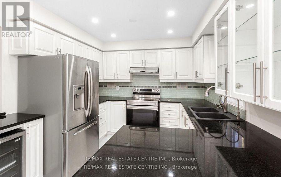 Upper - 42 Howes Street, Ajax, Ontario  L1T 3V5 - Photo 8 - E12539522