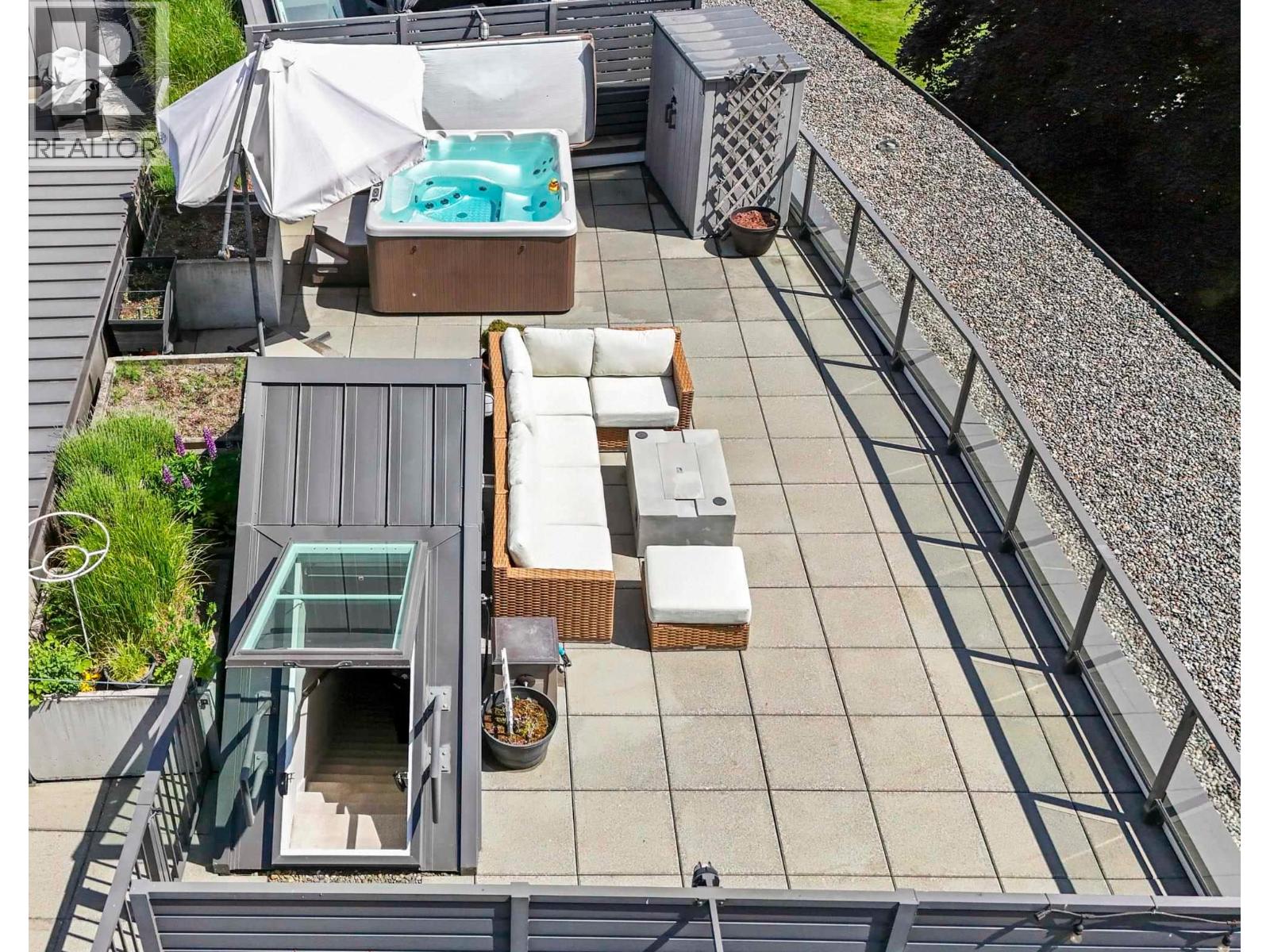 404 20 E Royal Avenue, New Westminster, British Columbia V3L 0G9 - Photo 2 - R3056614