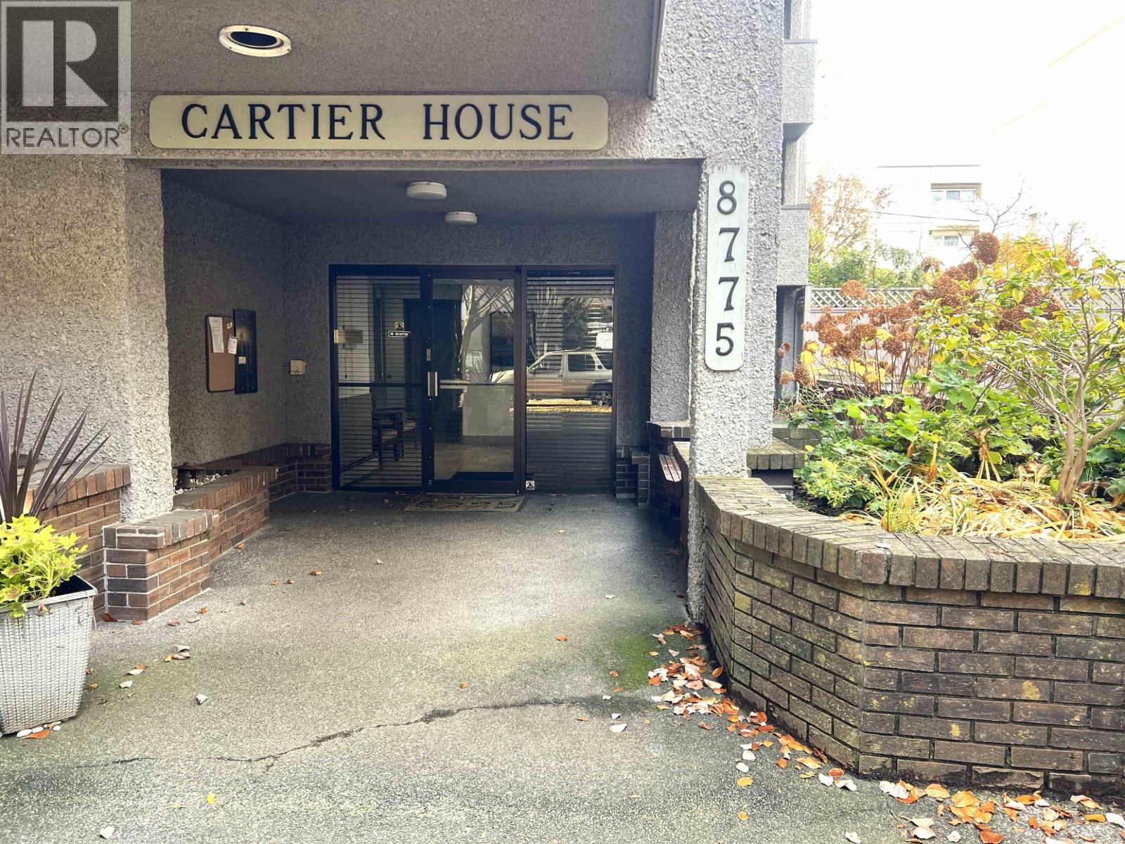 104 8775 Cartier Street, Vancouver, British Columbia  V6P 4V3 - Photo 3 - R3066722