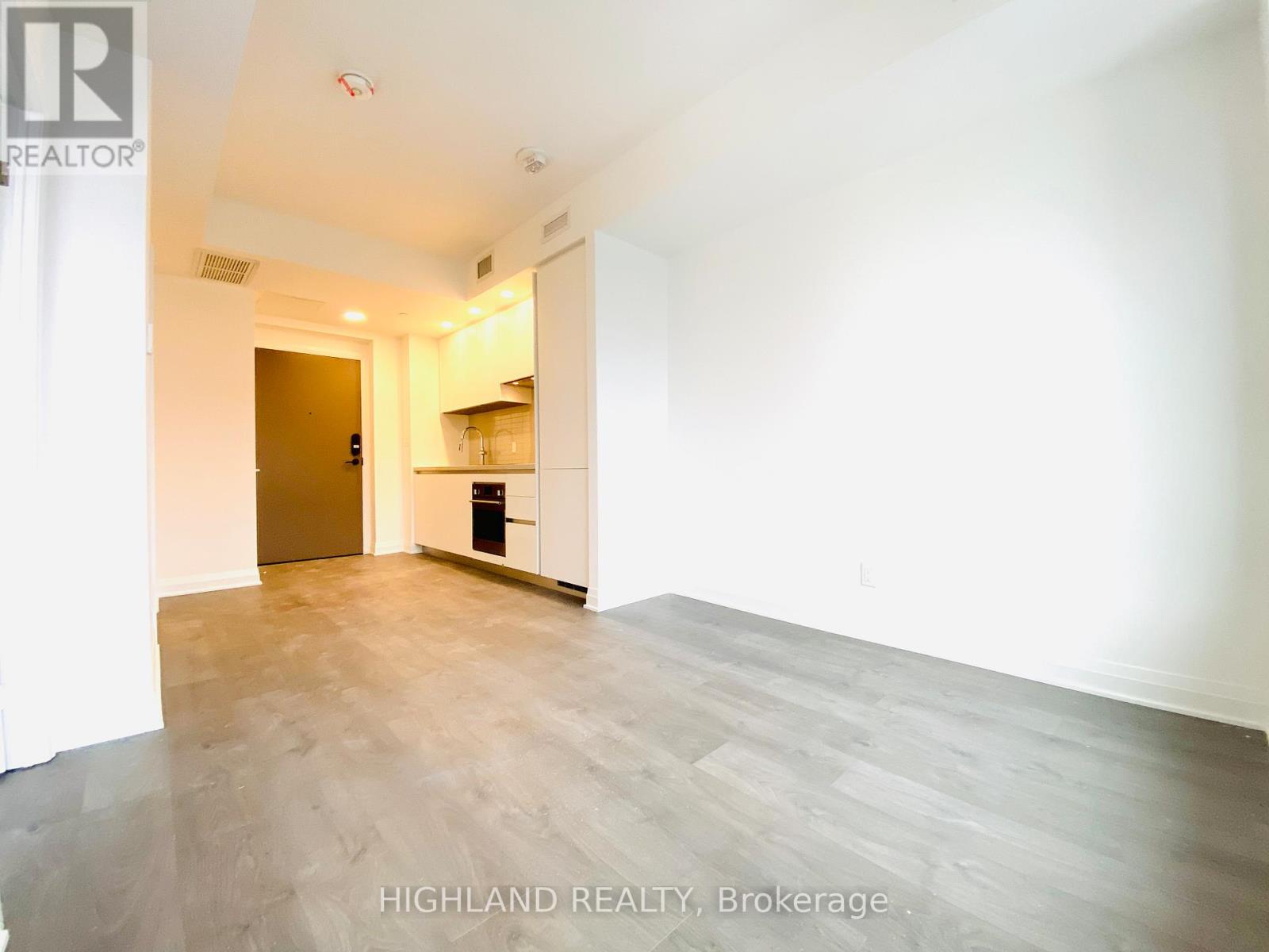 3209 - 4015 The Exchange Street, Mississauga, Ontario  L5B 0N9 - Photo 5 - W12539476