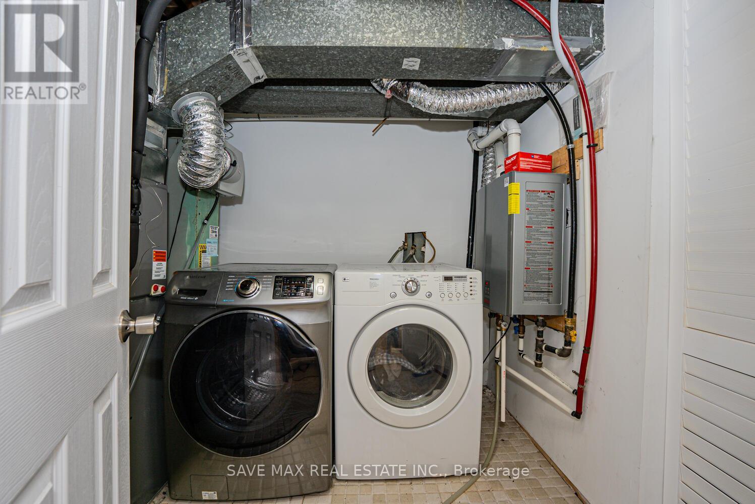 83 Fleetwood Crescent, Brampton, Ontario L6T 2E6 - Photo 24 - W12539486