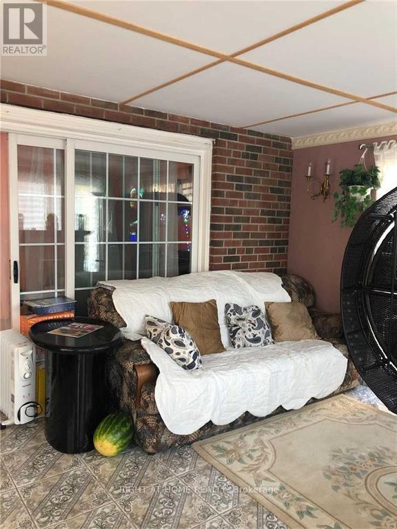 Bsmt Room - 1 Rialto Drive, Toronto, Ontario M3A 2N7 - Photo 2 - C12348219