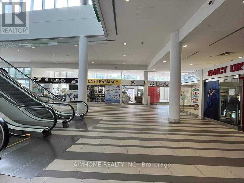 147 - 4750 Yonge Street, Toronto, Ontario M2N 5M6 - Photo 3 - C12533856