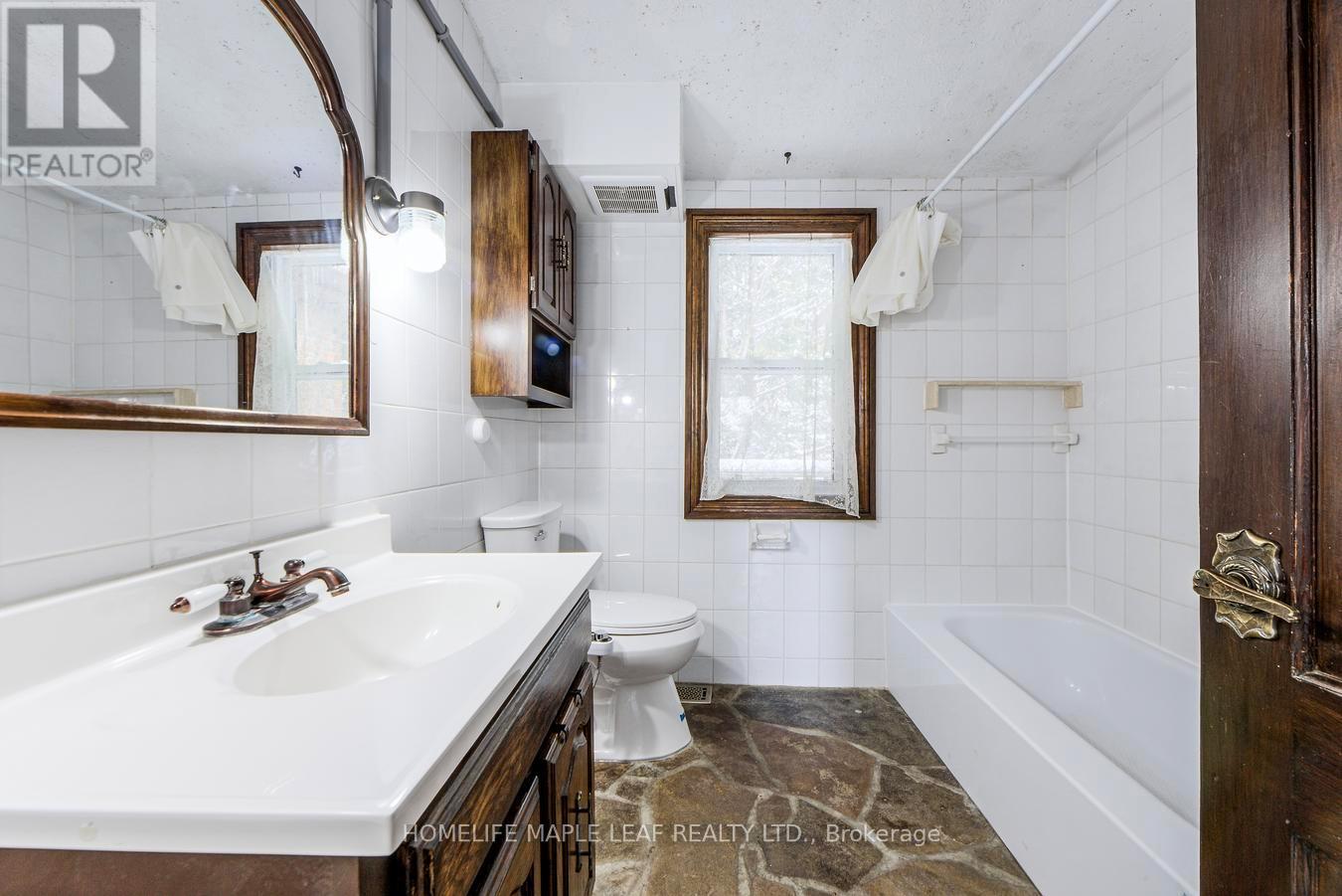 253048 9th Line, Amaranth, Ontario  L9W 0G9 - Photo 23 - X12539496