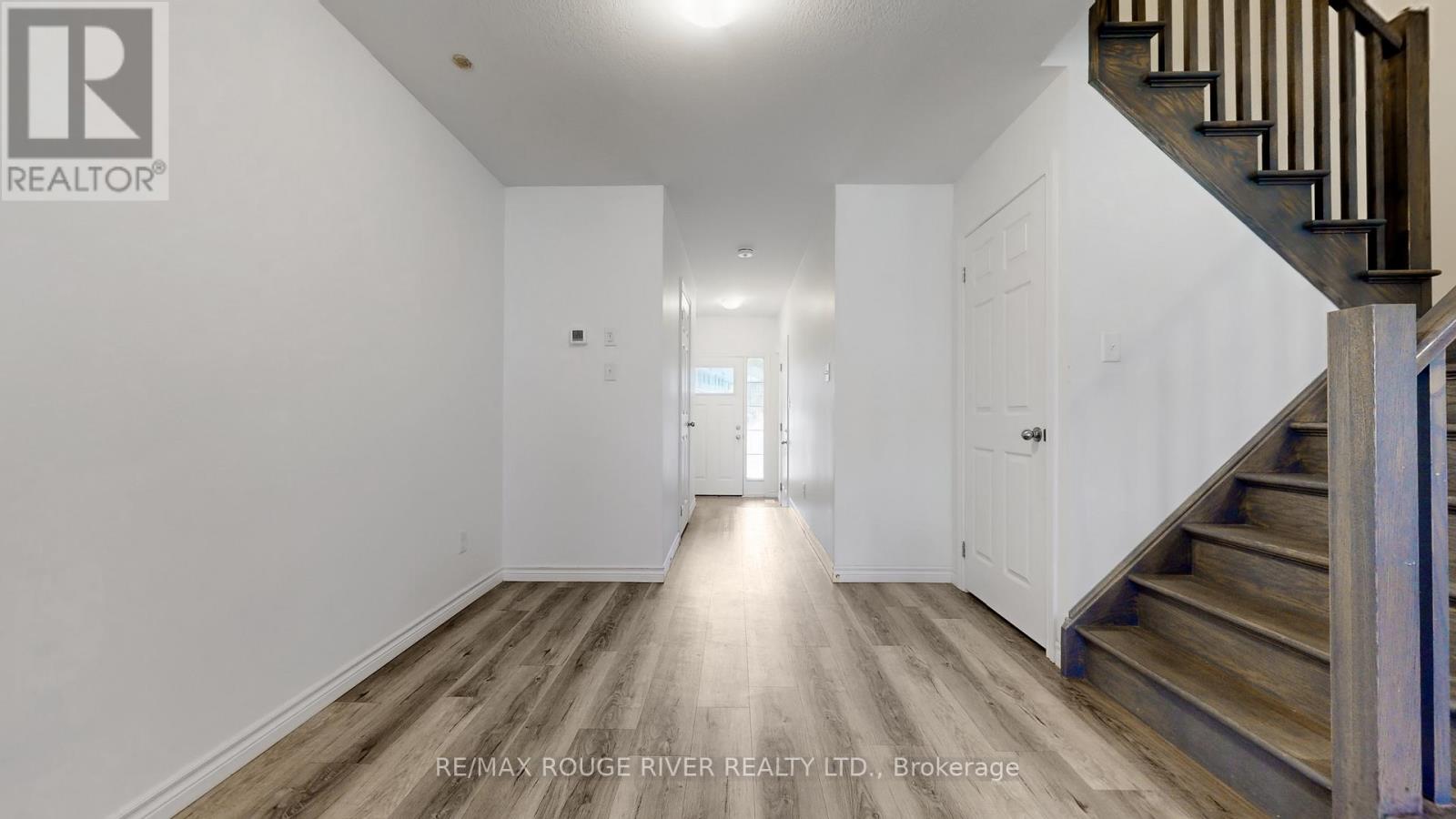 21 Woodedge Circle, Kitchener, Ontario N2R 0P8 - Photo 15 - X12539530