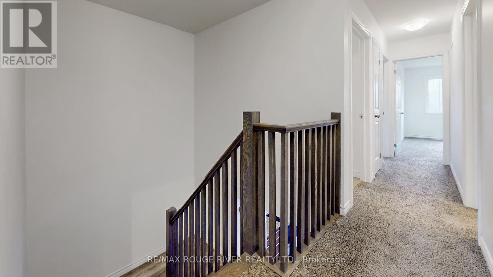 21 Woodedge Circle, Kitchener, Ontario N2R 0P8 - Photo 18 - X12539530