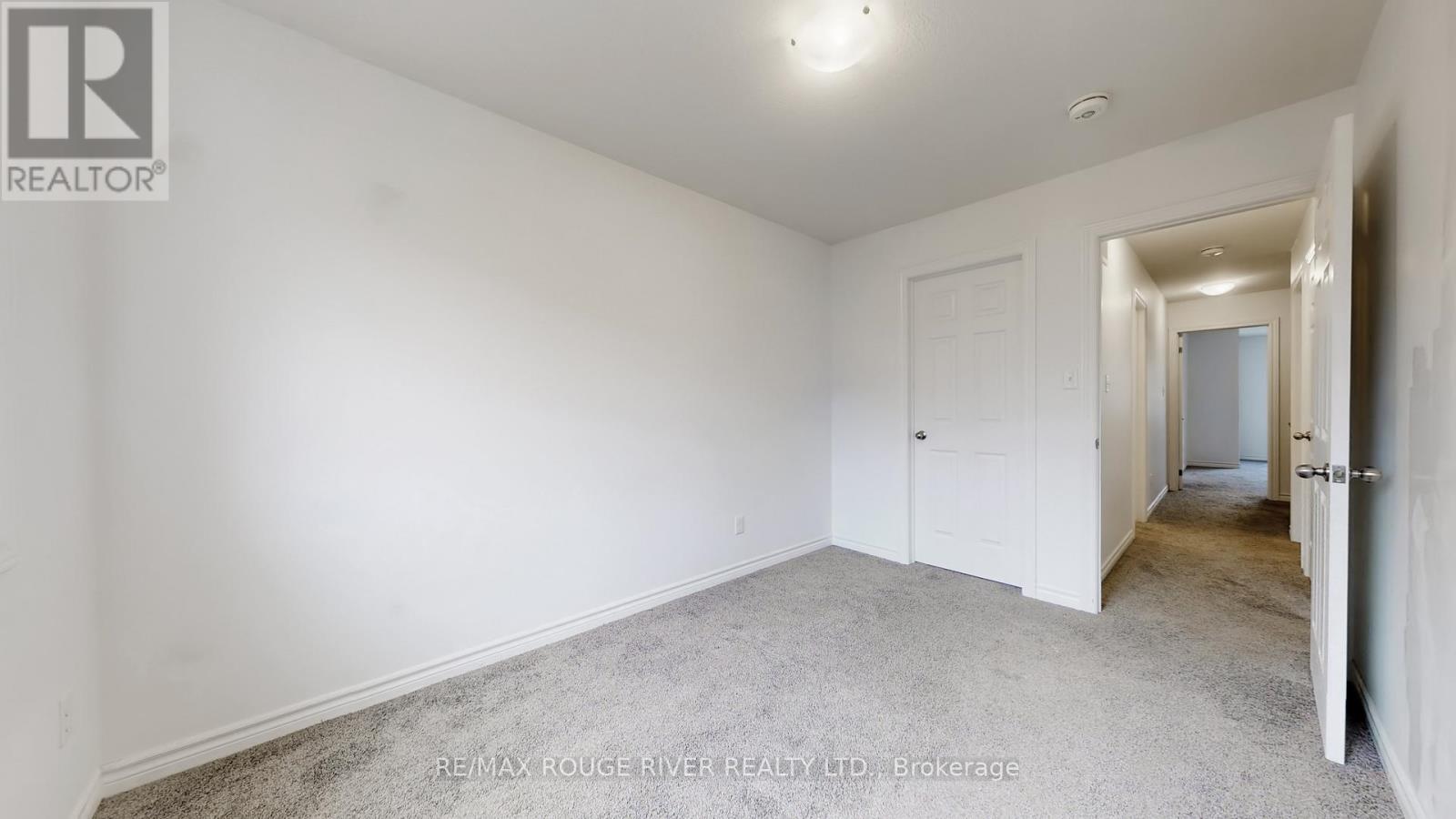 21 Woodedge Circle, Kitchener, Ontario N2R 0P8 - Photo 25 - X12539530