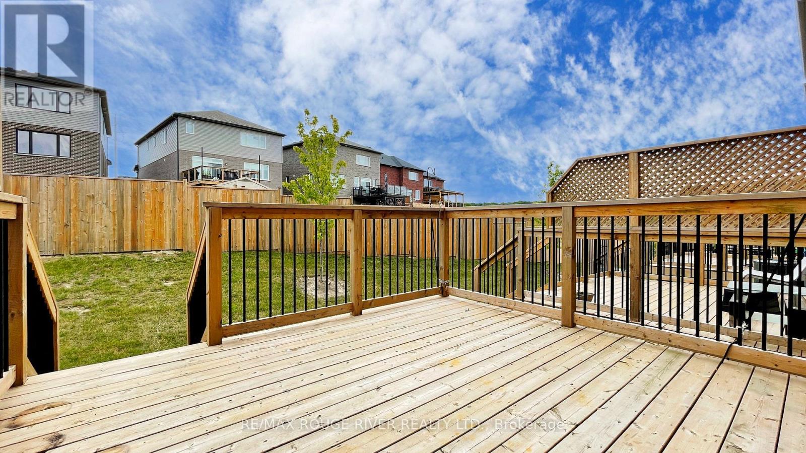 21 Woodedge Circle, Kitchener, Ontario N2R 0P8 - Photo 35 - X12539530