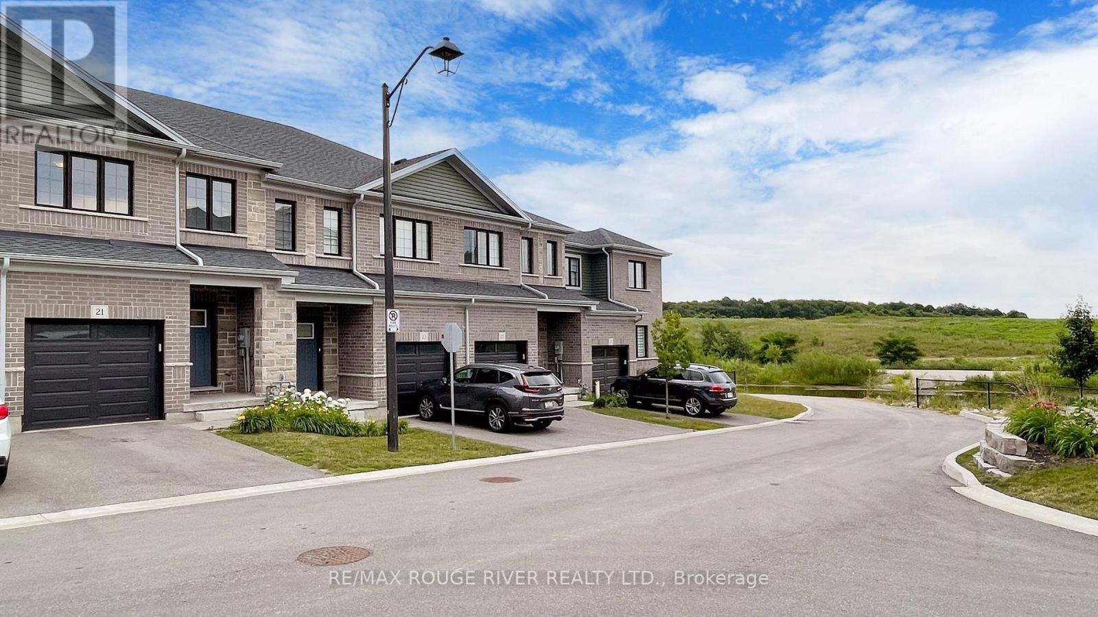 21 Woodedge Circle, Kitchener, Ontario N2R 0P8 - Photo 39 - X12539530
