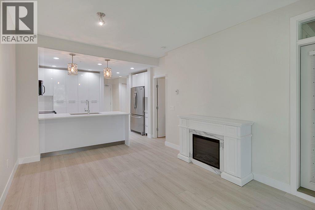 404 733 W 3rd Street, North Vancouver, British Columbia  V7M 0C8 - Photo 3 - R3066972