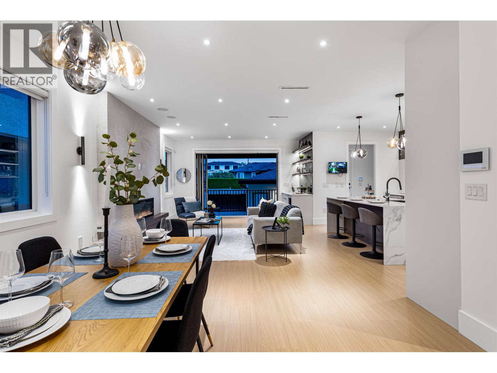 6918 Union Street, Burnaby, British Columbia  V5B 1X5 - Photo 7 - R3066991