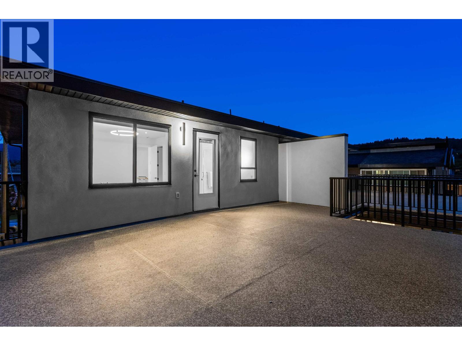 6916 Union Street, Burnaby, British Columbia  V5B 1X5 - Photo 30 - R3067002