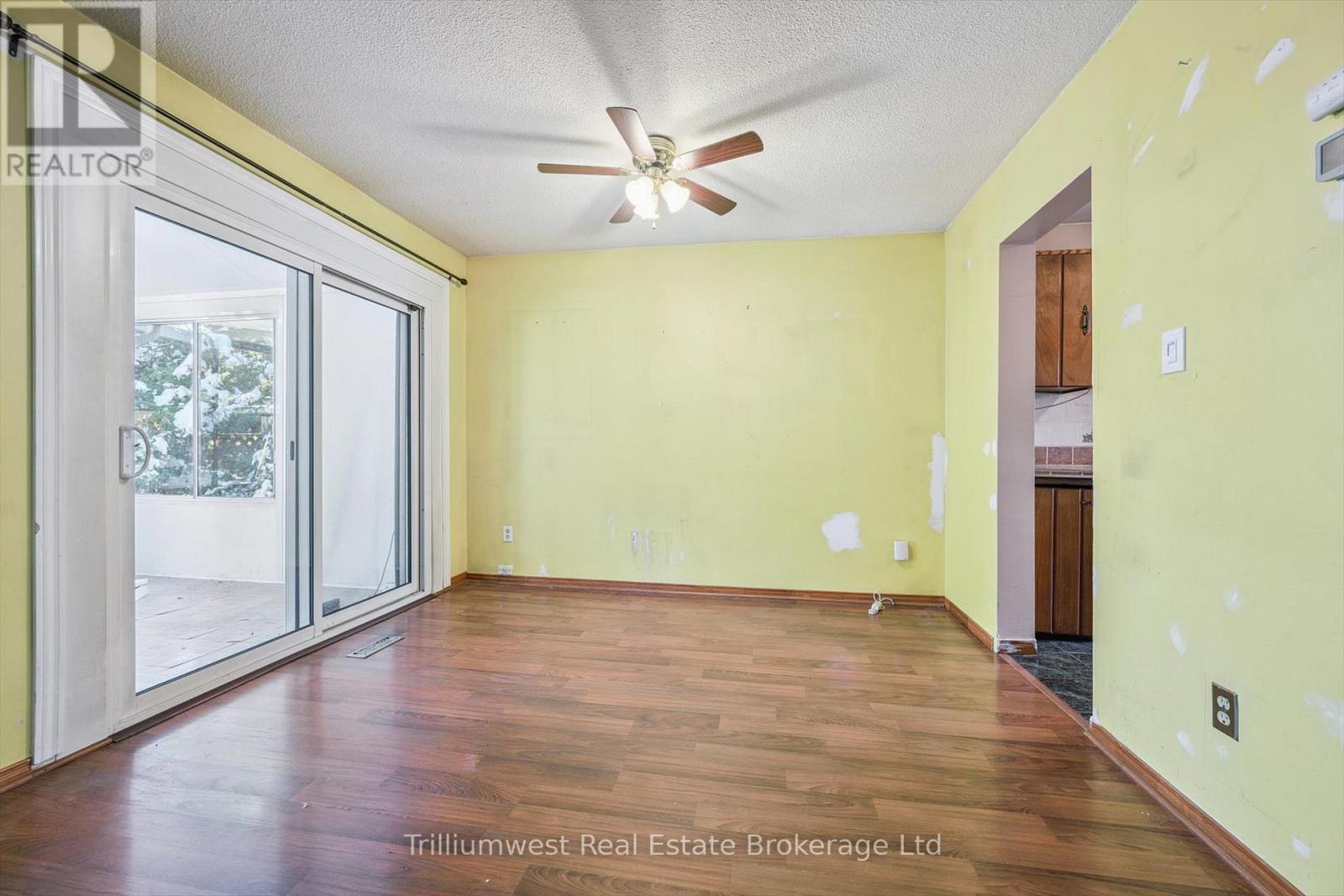 3173 Gwendale Crescent, Mississauga, Ontario  L5A 3B6 - Photo 12 - W12539552