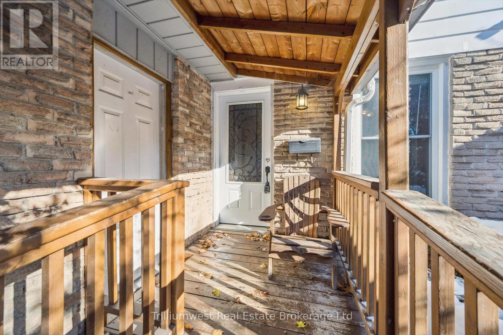 3173 Gwendale Crescent, Mississauga, Ontario  L5A 3B6 - Photo 4 - W12539552