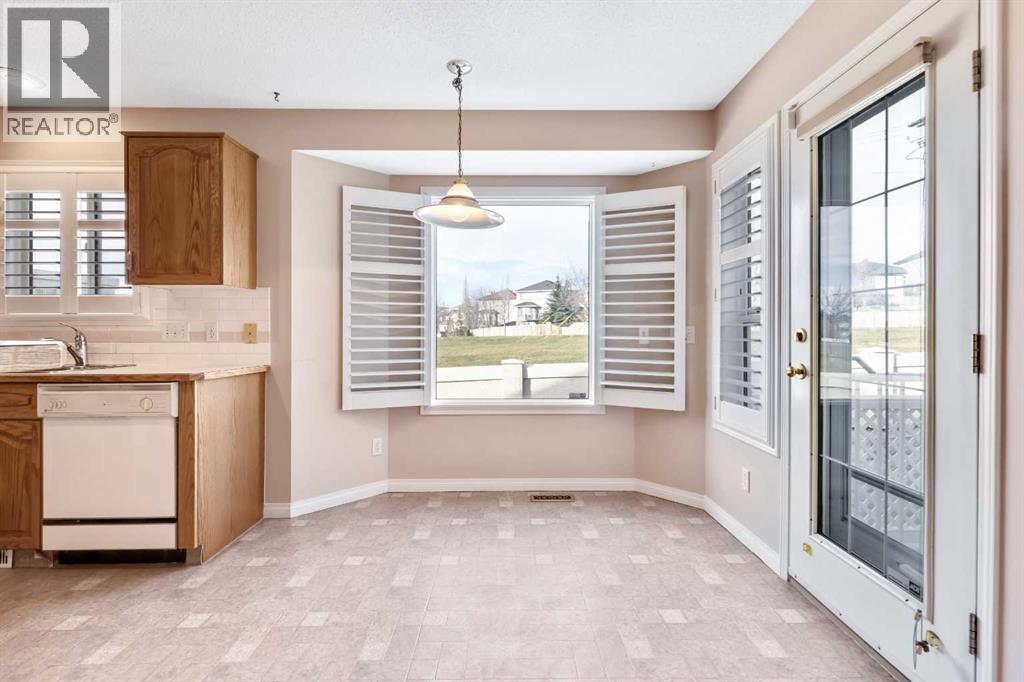 154 Sierra Morena Green Sw, Calgary, Alberta  T3H 3E4 - Photo 11 - A2269970
