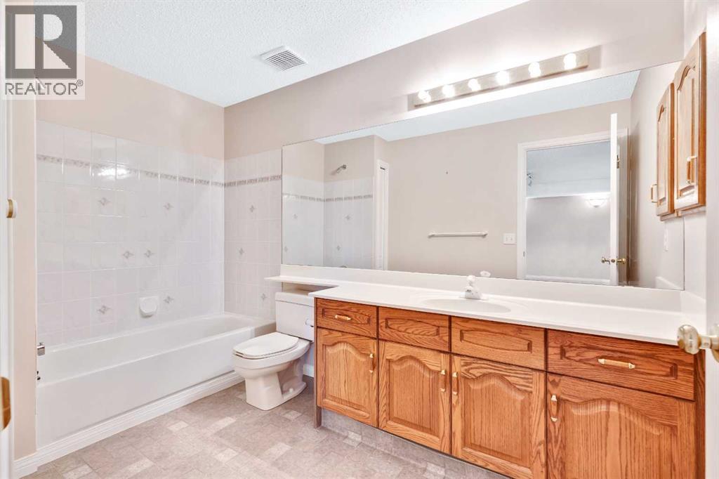 154 Sierra Morena Green Sw, Calgary, Alberta  T3H 3E4 - Photo 30 - A2269970