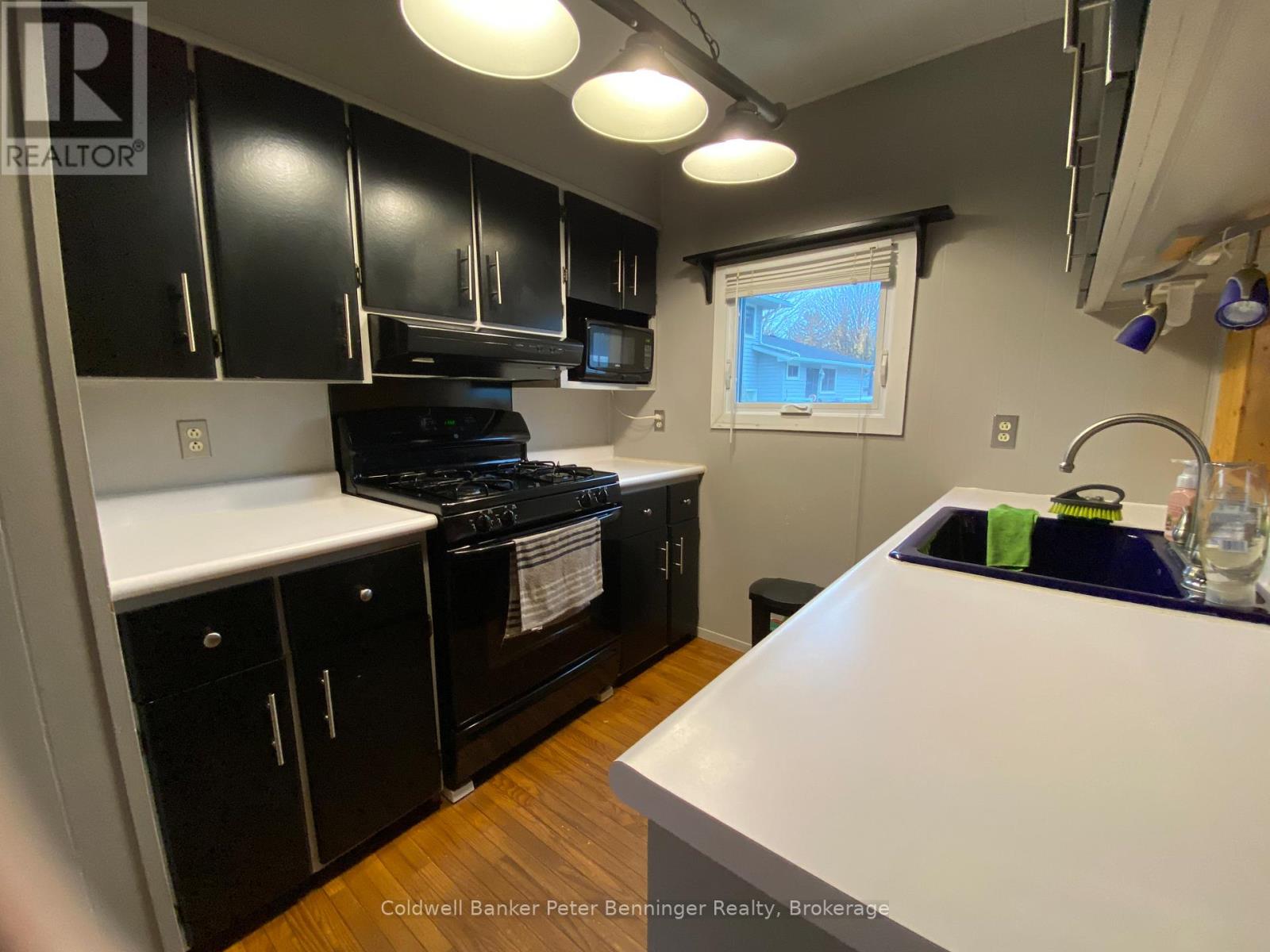 31 Webster Street, Kincardine, Ontario  N0G 2T0 - Photo 4 - X12539562