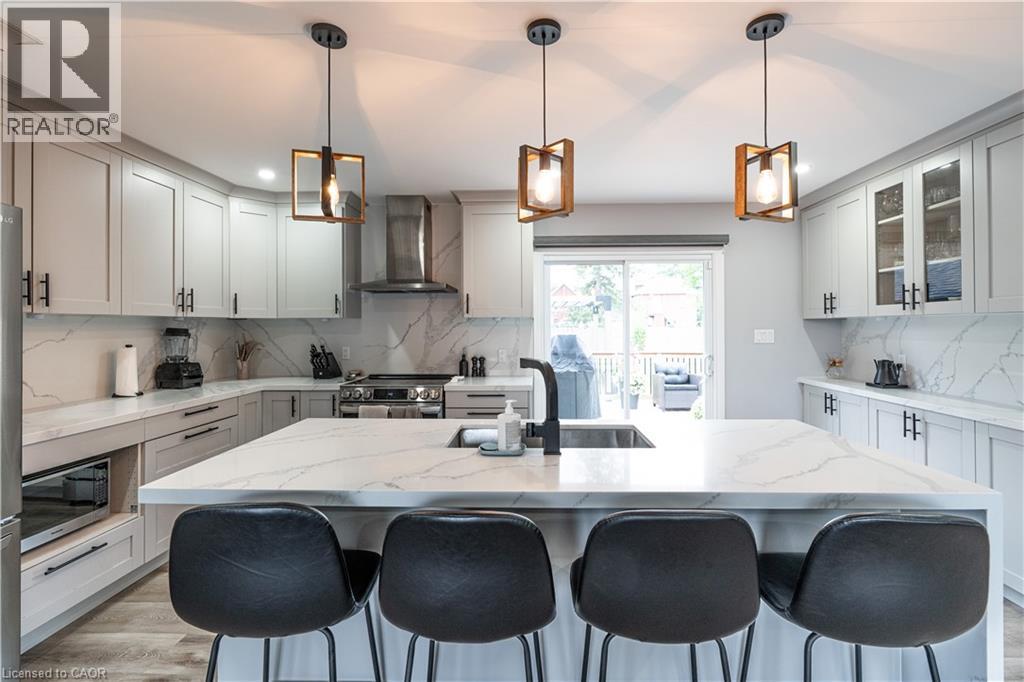 19 Russell Street, Brantford, Ontario  N3R 1Y8 - Photo 9 - 40776527