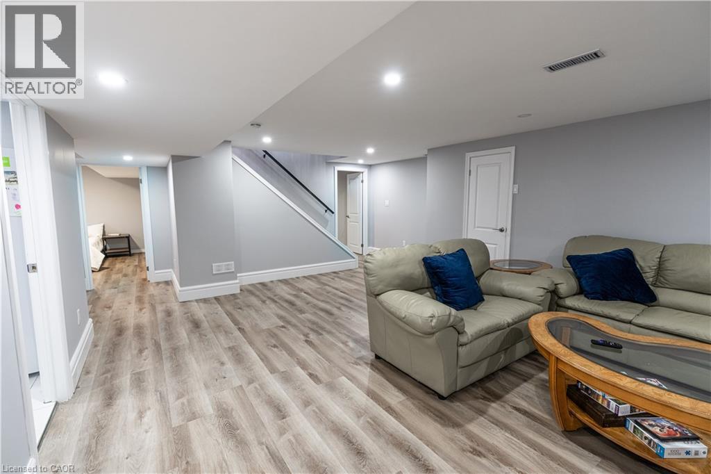 19 Russell Street, Brantford, Ontario  N3R 1Y8 - Photo 22 - 40776527