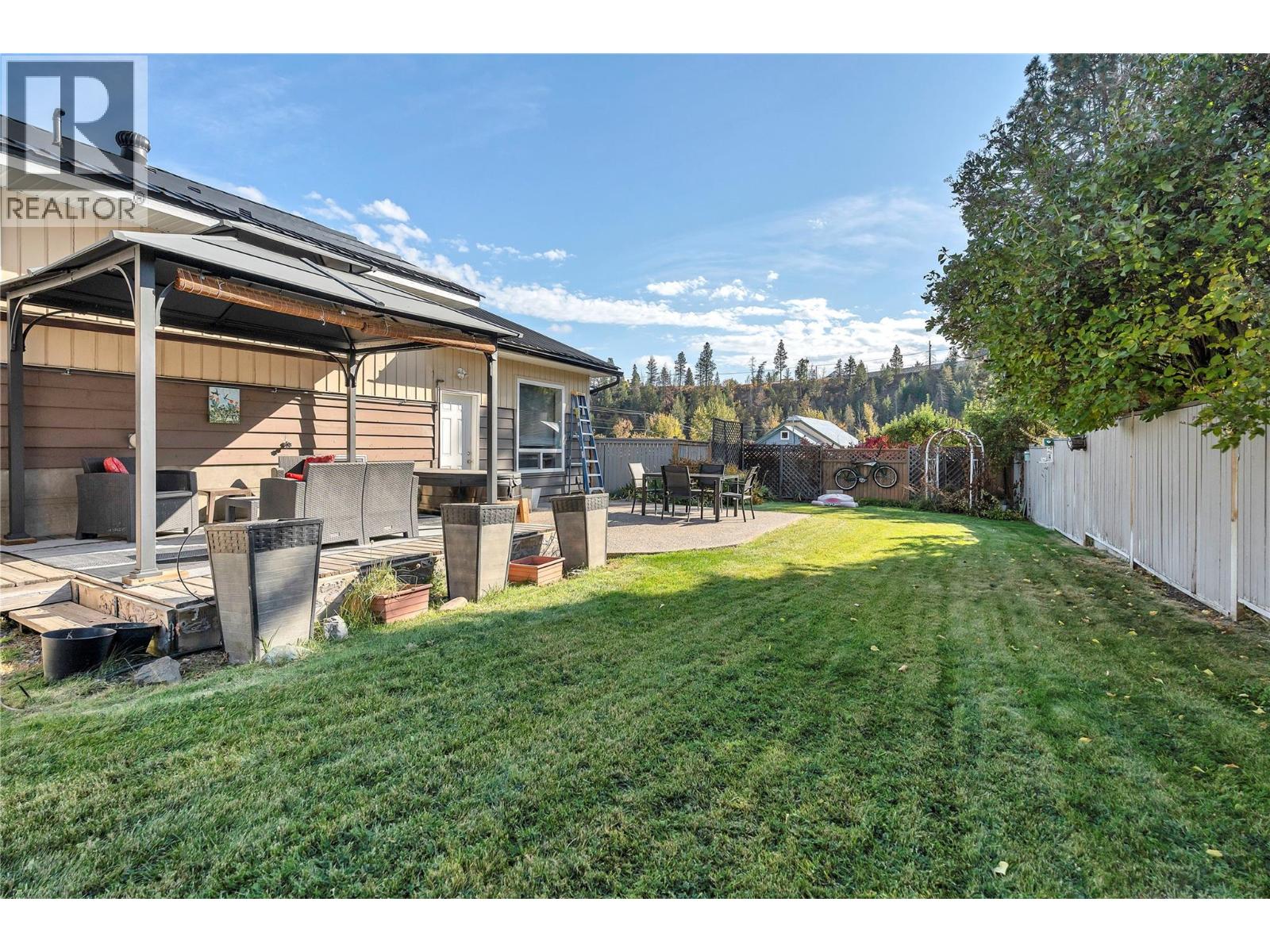 350 Pine Street, Princeton, British Columbia  V0X 1W0 - Photo 38 - 10365299