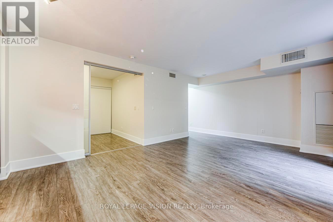 308 - 300 Front Street W, Toronto, Ontario  M5V 0E9 - Photo 14 - C12539568