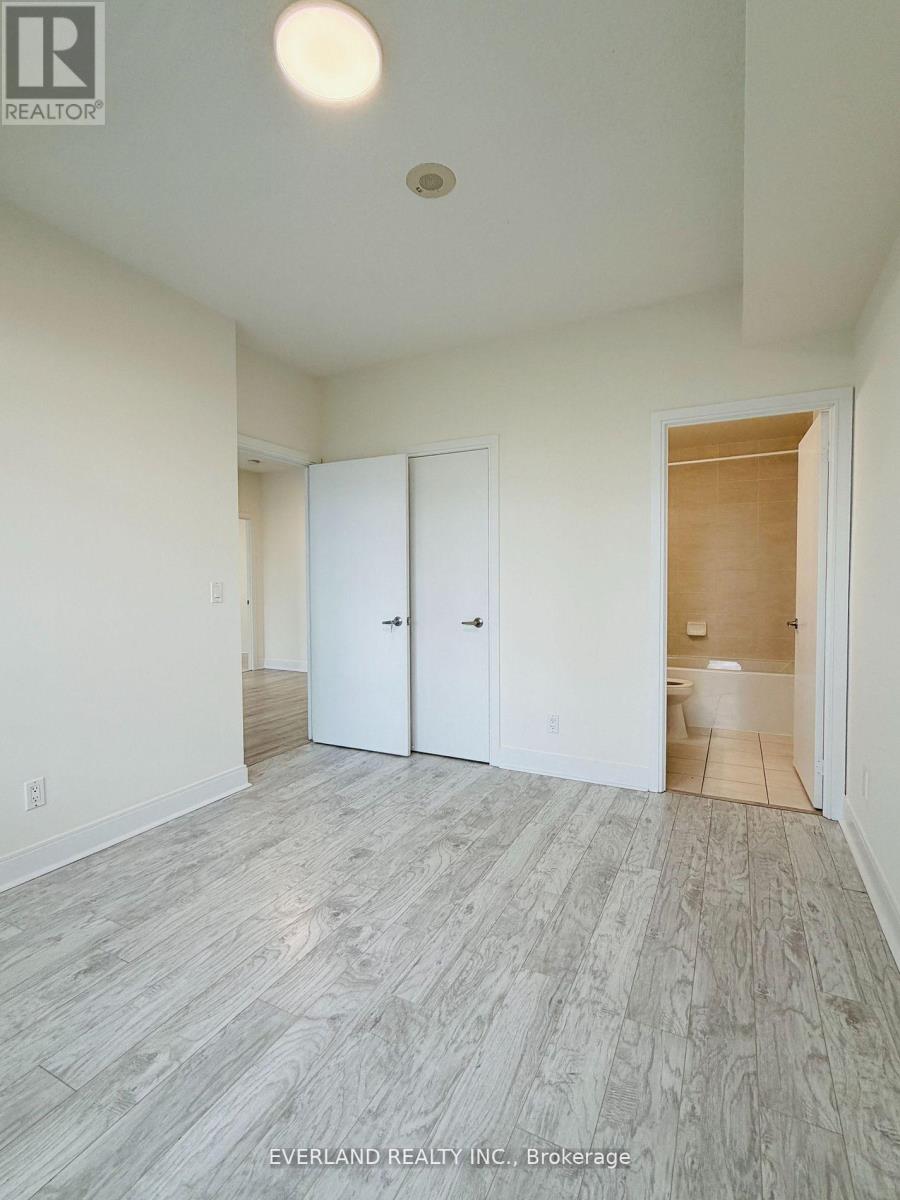 610 - 125 Village Green Square, Toronto, Ontario  M1S 0G3 - Photo 10 - E12539548