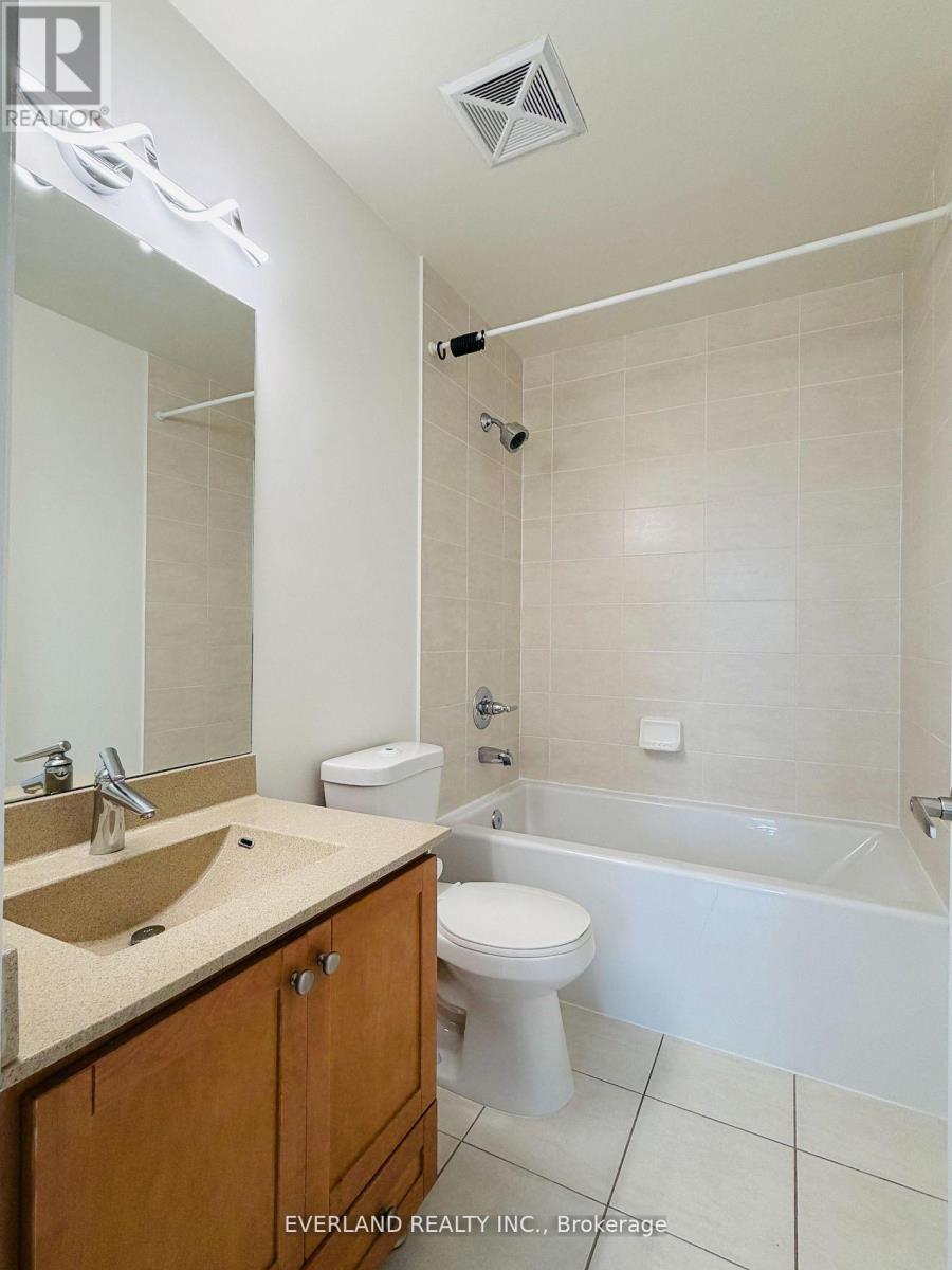 610 - 125 Village Green Square, Toronto, Ontario  M1S 0G3 - Photo 3 - E12539548