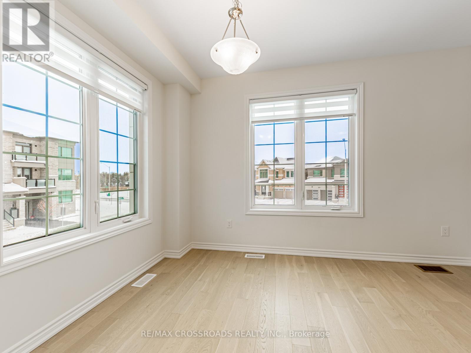 288 Beaverbrae Drive, Markham, Ontario  L6C 3L1 - Photo 12 - N12539550