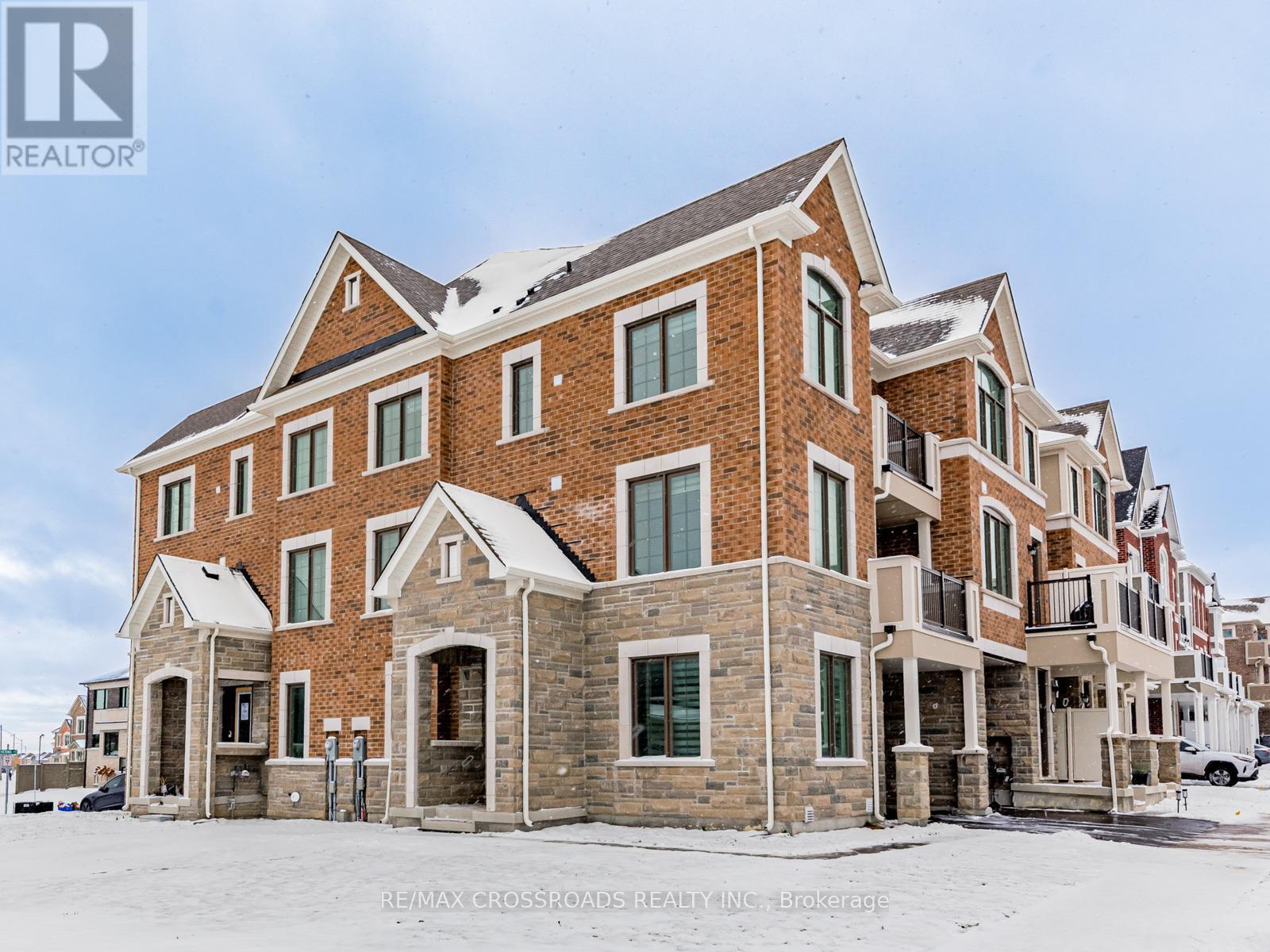 288 Beaverbrae Drive, Markham, Ontario  L6C 3L1 - Photo 2 - N12539550