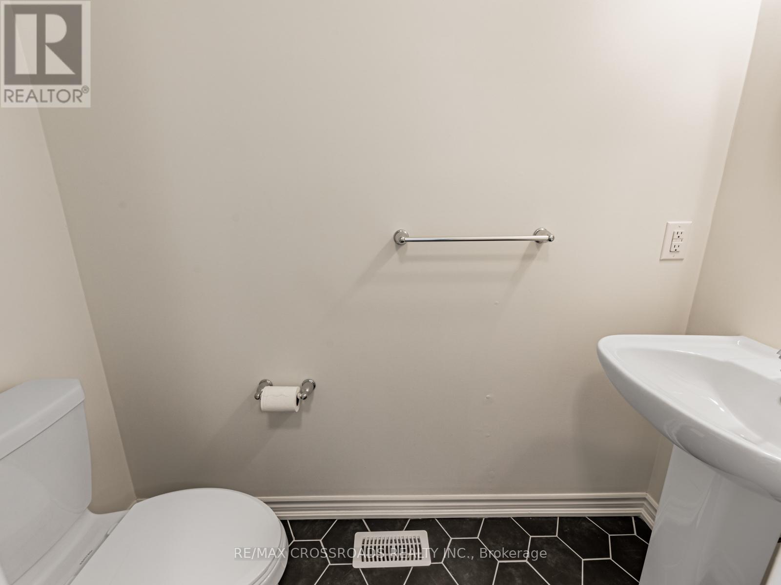 288 Beaverbrae Drive, Markham, Ontario  L6C 3L1 - Photo 22 - N12539550