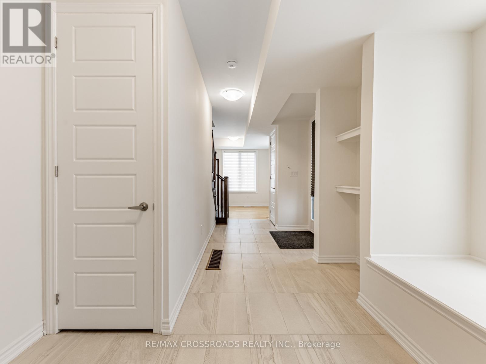 288 Beaverbrae Drive, Markham, Ontario  L6C 3L1 - Photo 7 - N12539550