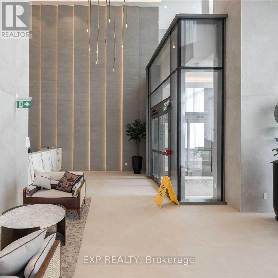 1708 - 1000 Portage Parkway, Vaughan, Ontario L4J 0J7 - Photo 2 - N12539566