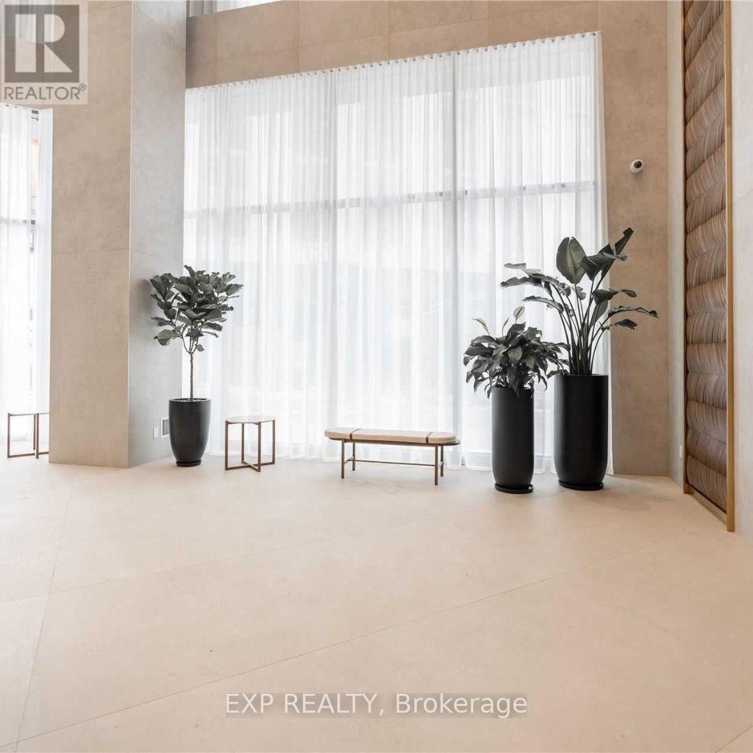 1708 - 1000 Portage Parkway, Vaughan, Ontario L4J 0J7 - Photo 3 - N12539566