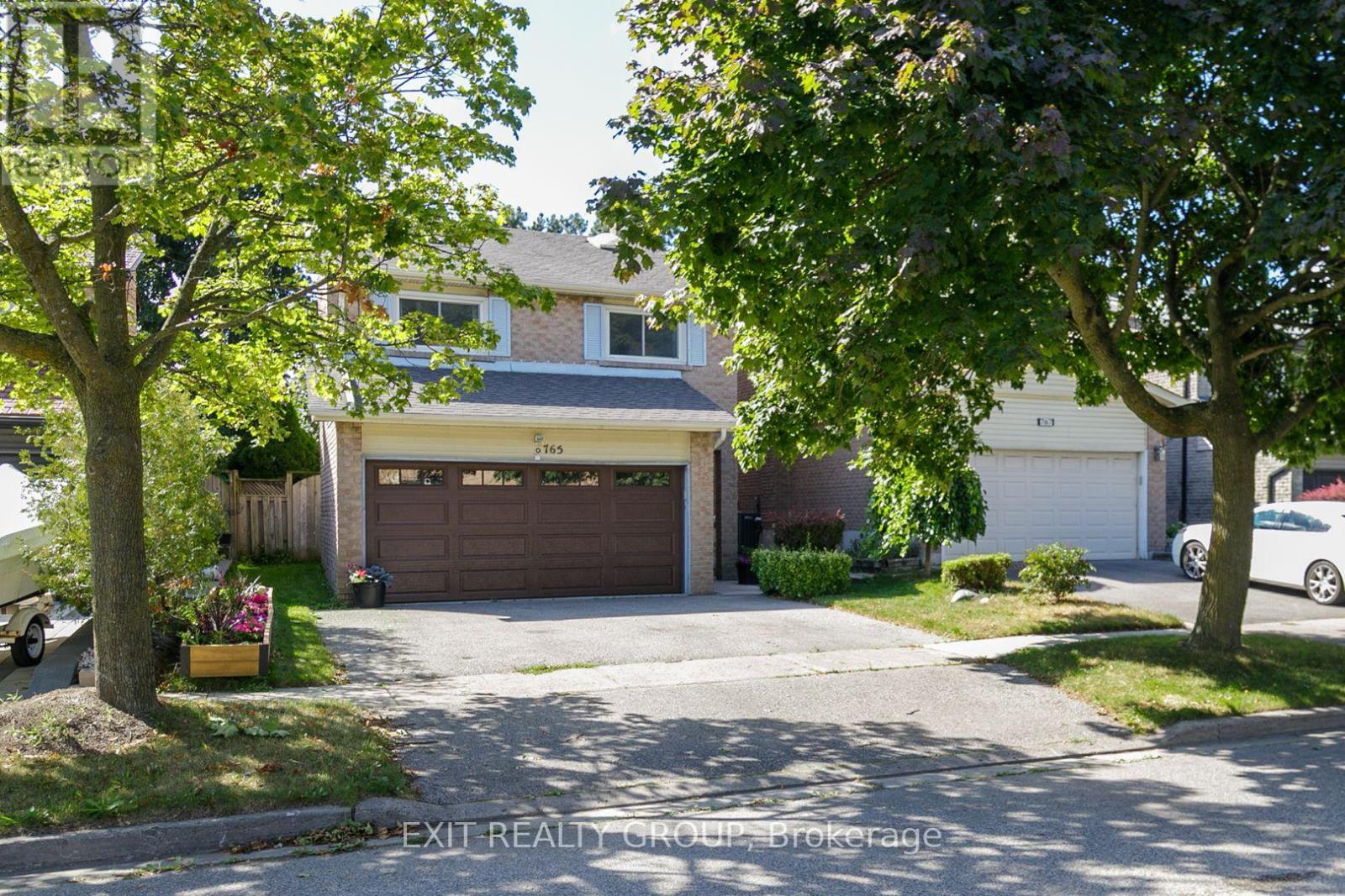765 Hampton Court, Pickering, Ontario L1W 3M3 - Photo 1 - E12539600