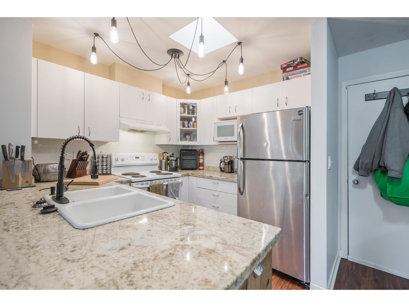 415 6359 198 STREET, Langley, British Columbia