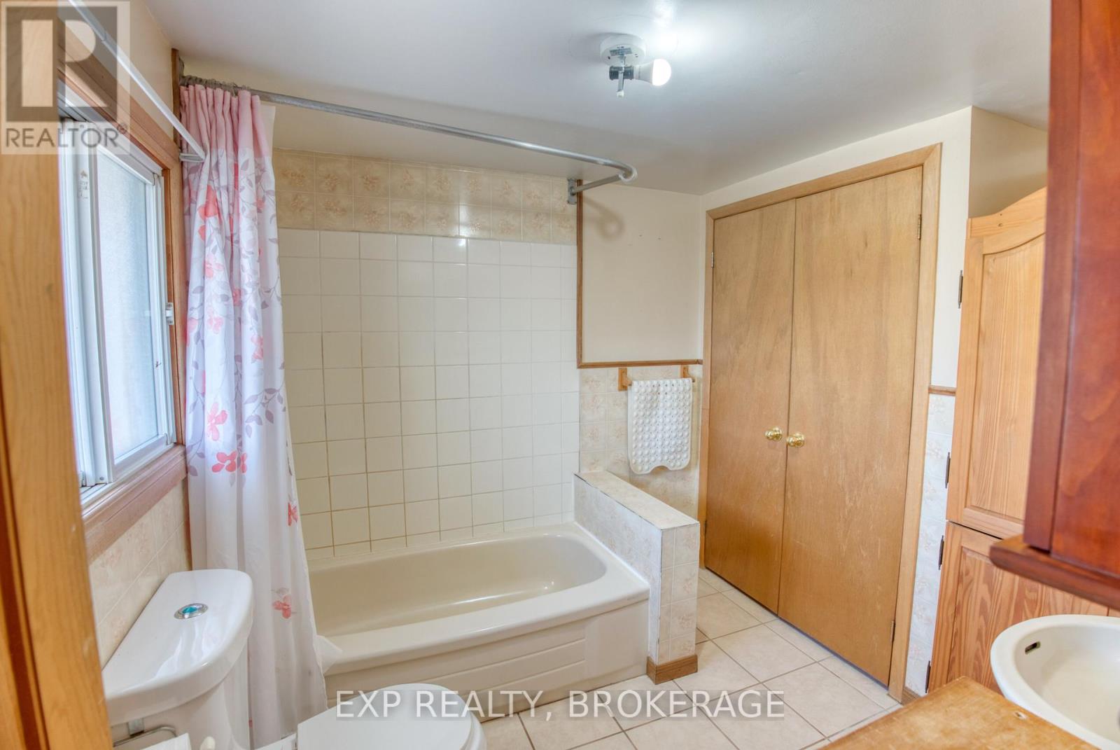 2281 Upper Flinton Road, Addington Highlands, Ontario K0H 1P0 - Photo 16 - X12539574