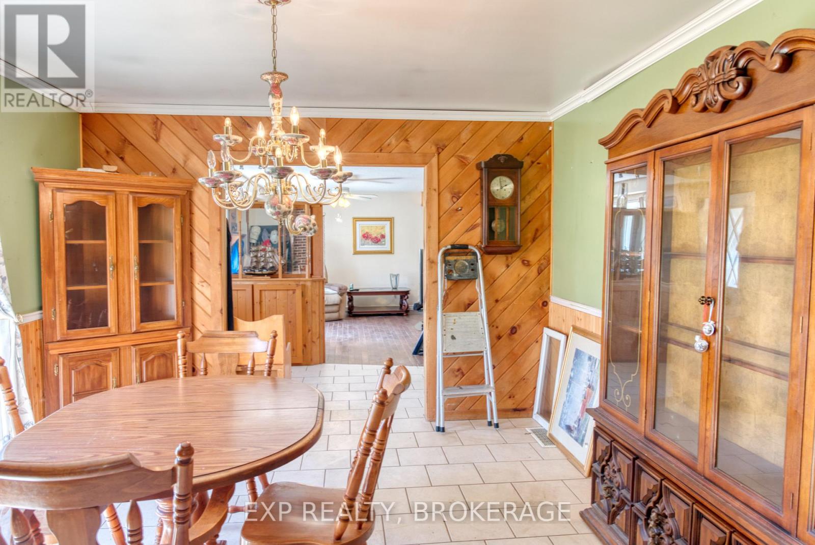 2281 Upper Flinton Road, Addington Highlands, Ontario K0H 1P0 - Photo 6 - X12539574
