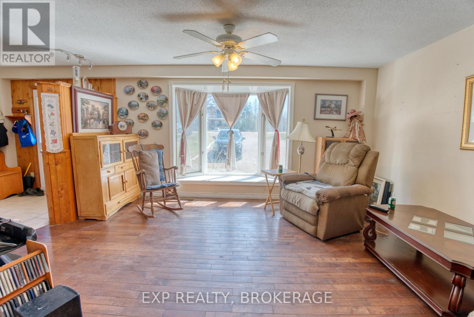 2281 Upper Flinton Road, Addington Highlands, Ontario K0H 1P0 - Photo 9 - X12539574