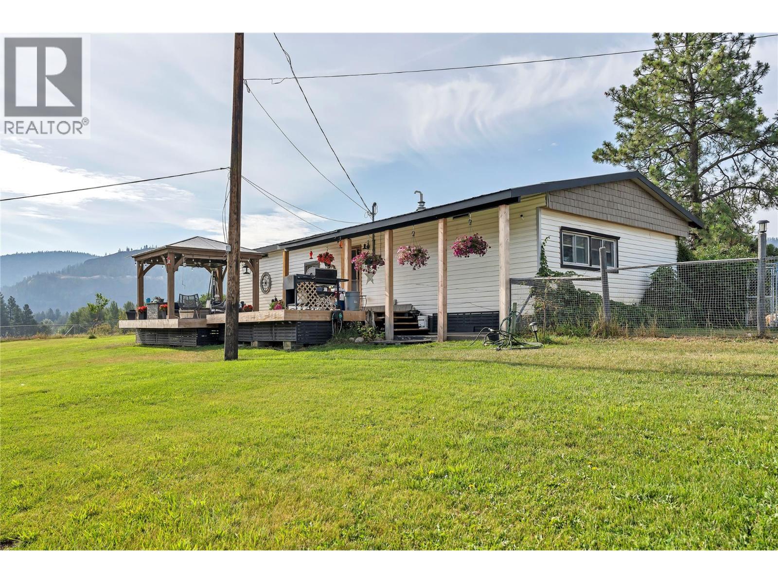 357 Old Hedley Road, Princeton, British Columbia  V0X 1W0 - Photo 3 - 10357154