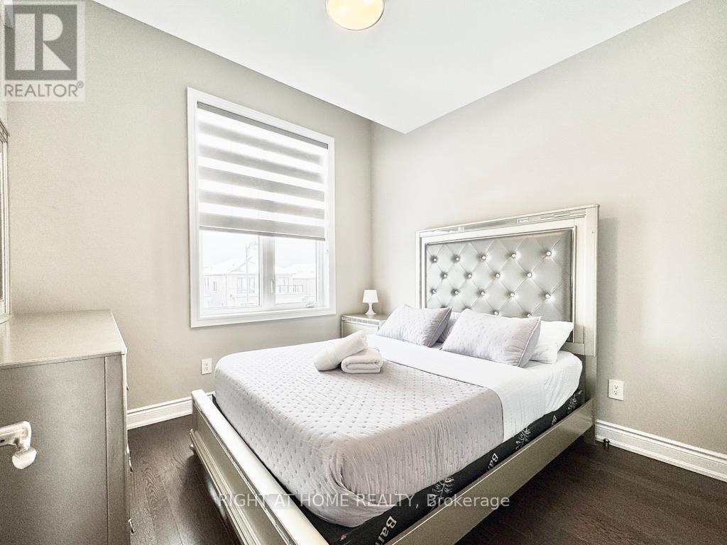 17 Periwinkle Road, Springwater, Ontario  L9X 2C8 - Photo 16 - S12532042