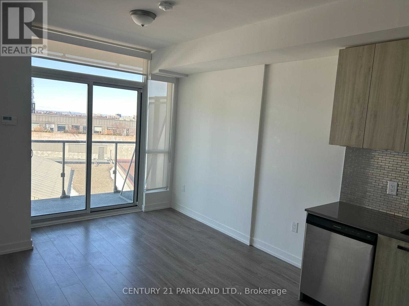 802 - 10 De Boers Drive, Toronto, Ontario M3J 0H1 - Photo 10 - W12537830