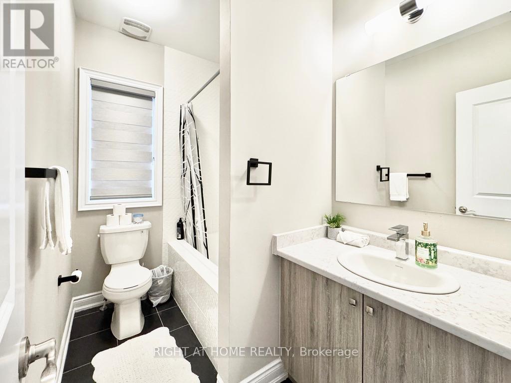 17 Periwinkle Road, Springwater, Ontario  L9X 2C8 - Photo 14 - S12532042