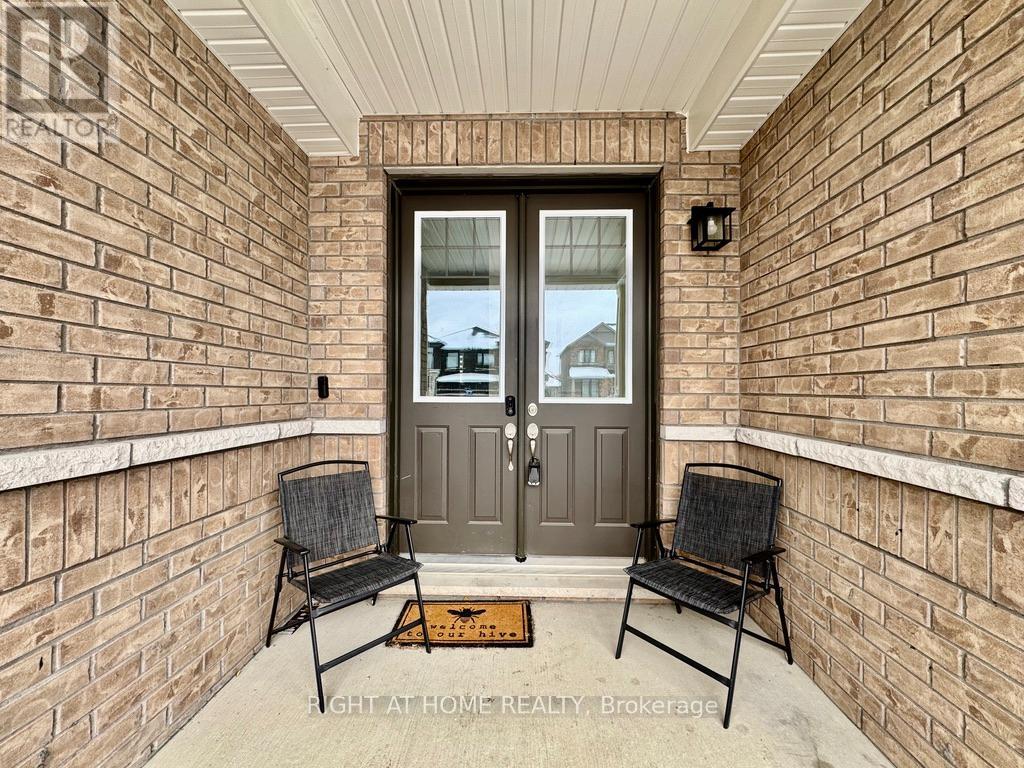 17 Periwinkle Road, Springwater, Ontario  L9X 2C8 - Photo 2 - S12532042