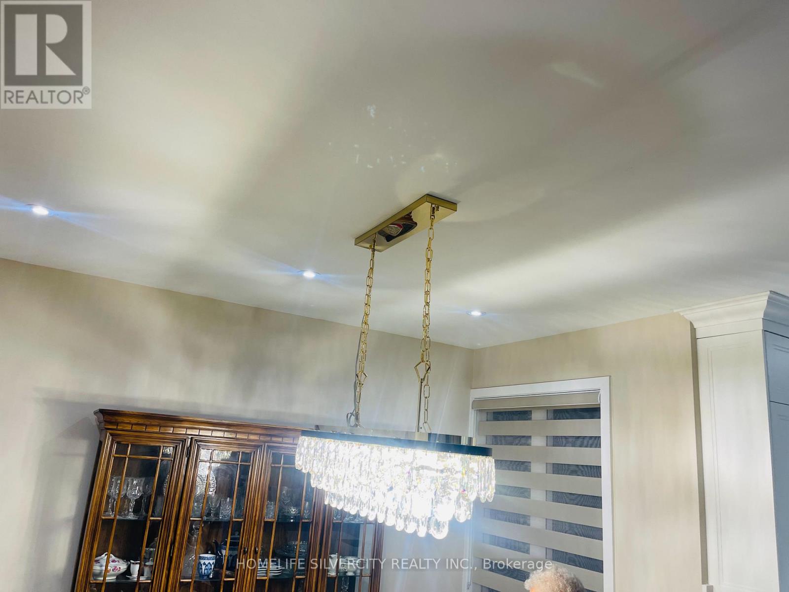 204 Mary Street, Oakville, Ontario  L6K 1S4 - Photo 3 - W12539538