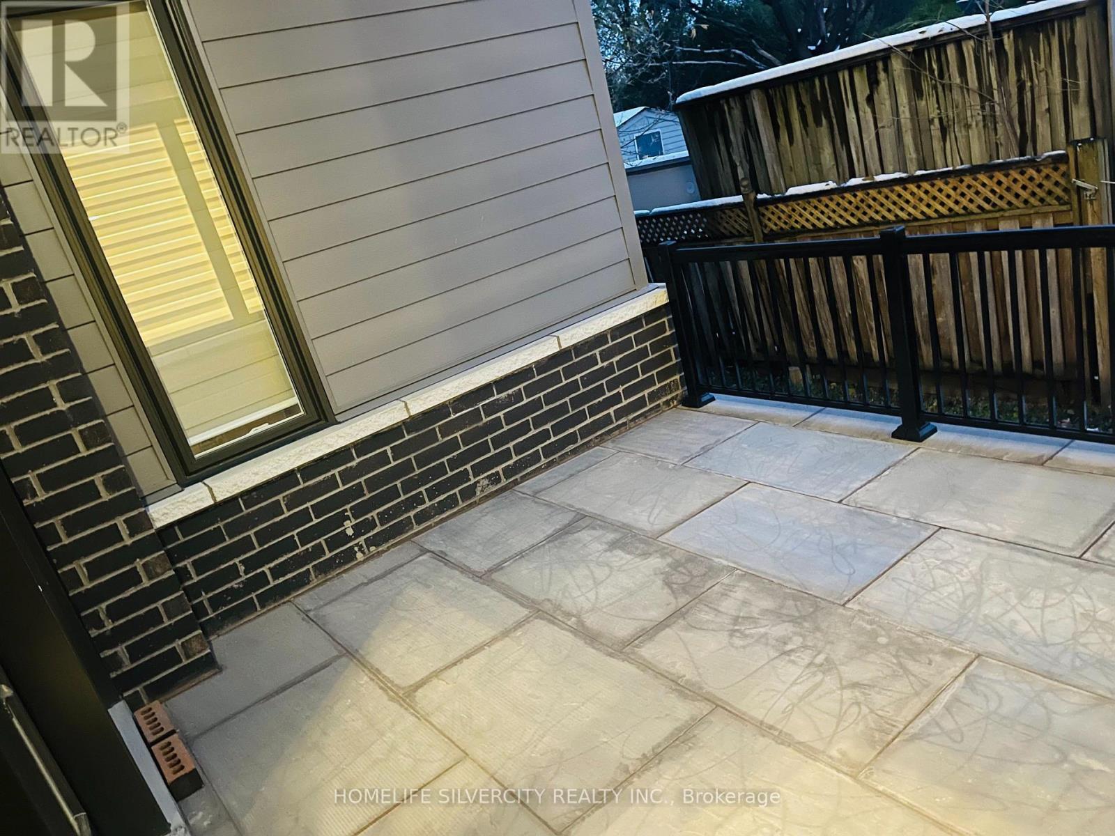 204 Mary Street, Oakville, Ontario  L6K 1S4 - Photo 6 - W12539538