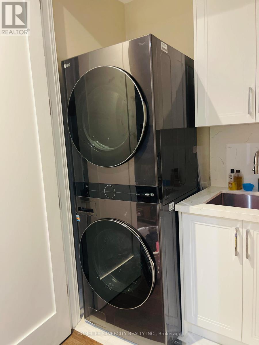 204 Mary Street, Oakville, Ontario  L6K 1S4 - Photo 9 - W12539538